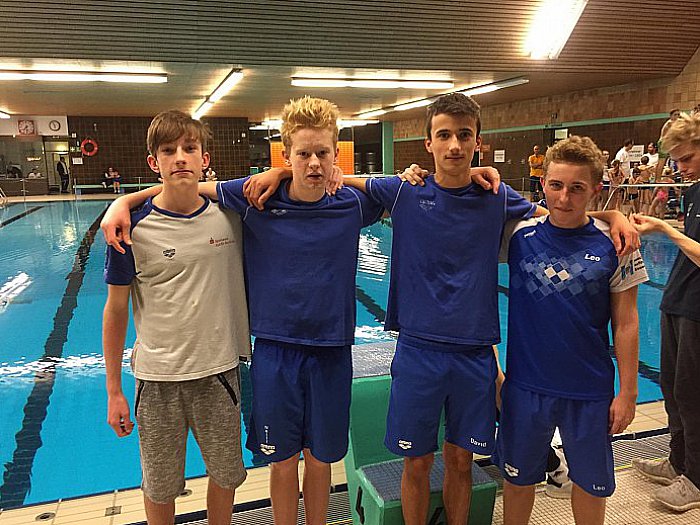 _bwbochum/medien/Schwimmen/DMSJ_Siegerehrung_B-Jugend_maennlich_1_Mannschaft.jpg