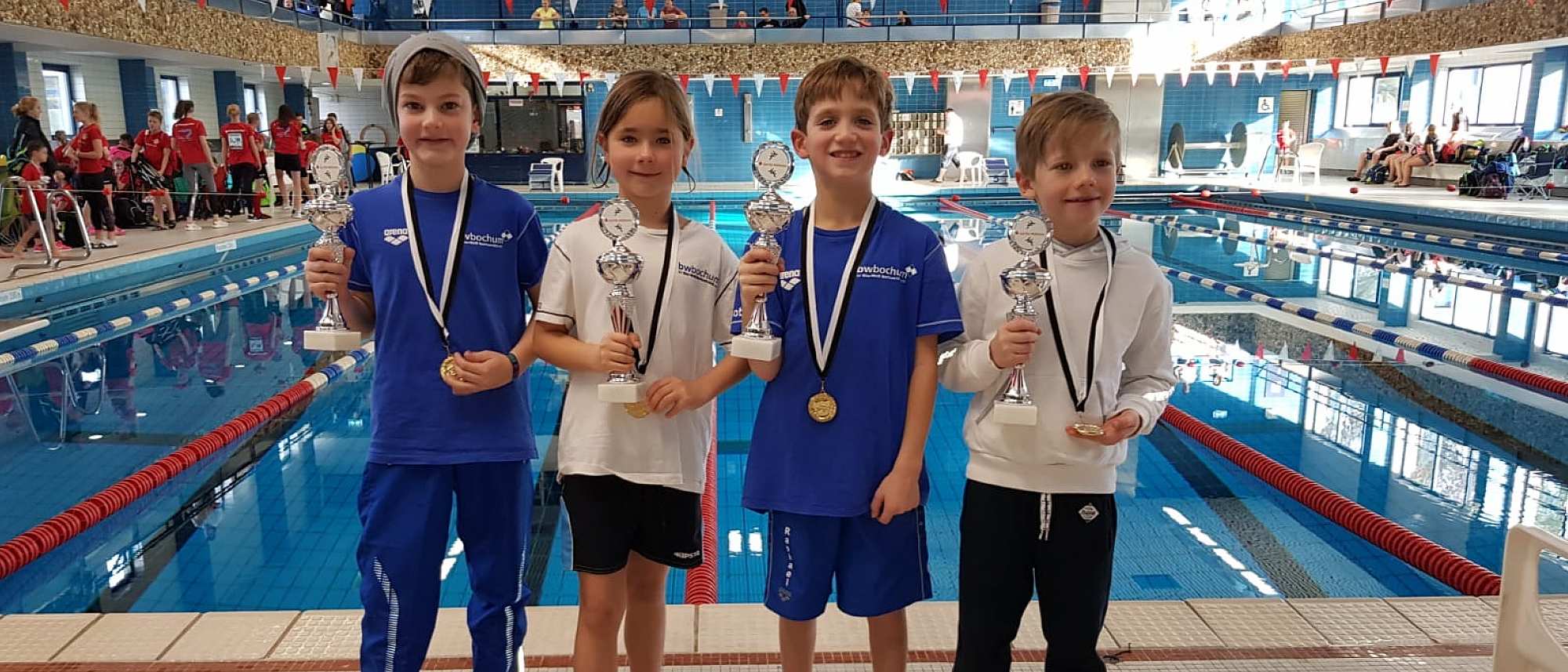 _bwbochum/medien/Schwimmen/Schwimmen_Fotos-2019/2019_11_16-WK-Muelheim-Staffelbild.jpg