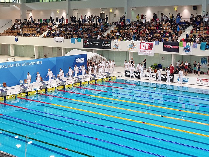 _bwbochum/medien/Schwimmen/Schwimmen_Fotos-2019/DJM_2019_Kampfrichter-Einzug_50.jpg