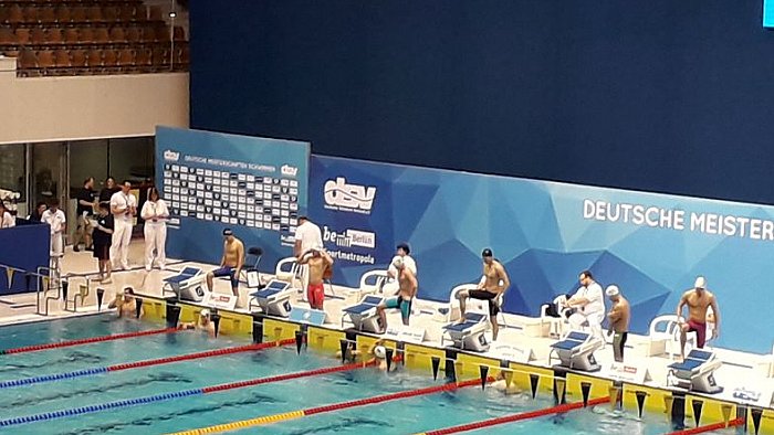 _bwbochum/medien/Schwimmen/Schwimmen_Fotos-2019/DKM-2019_Bjoern-Kroniger-vor-Start-100mLagen.jpg
