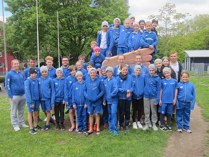 _bwbochum/medien/Schwimmen/Schwimmen_Fotos-2019/Schwimmfest_Do_2019_BWB_Teamfoto.jpg