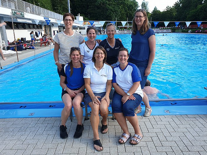 _bwbochum/medien/Schwimmen/Schwimmen_Fotos-2019/WTP_2019_Cateringteam.jpg