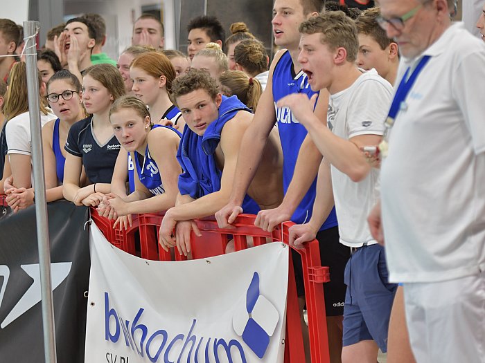 _bwbochum/medien/Schwimmen/Schwimmen_Fotos-2020/DMS2020-2BuLi-Beckenrand.jpg