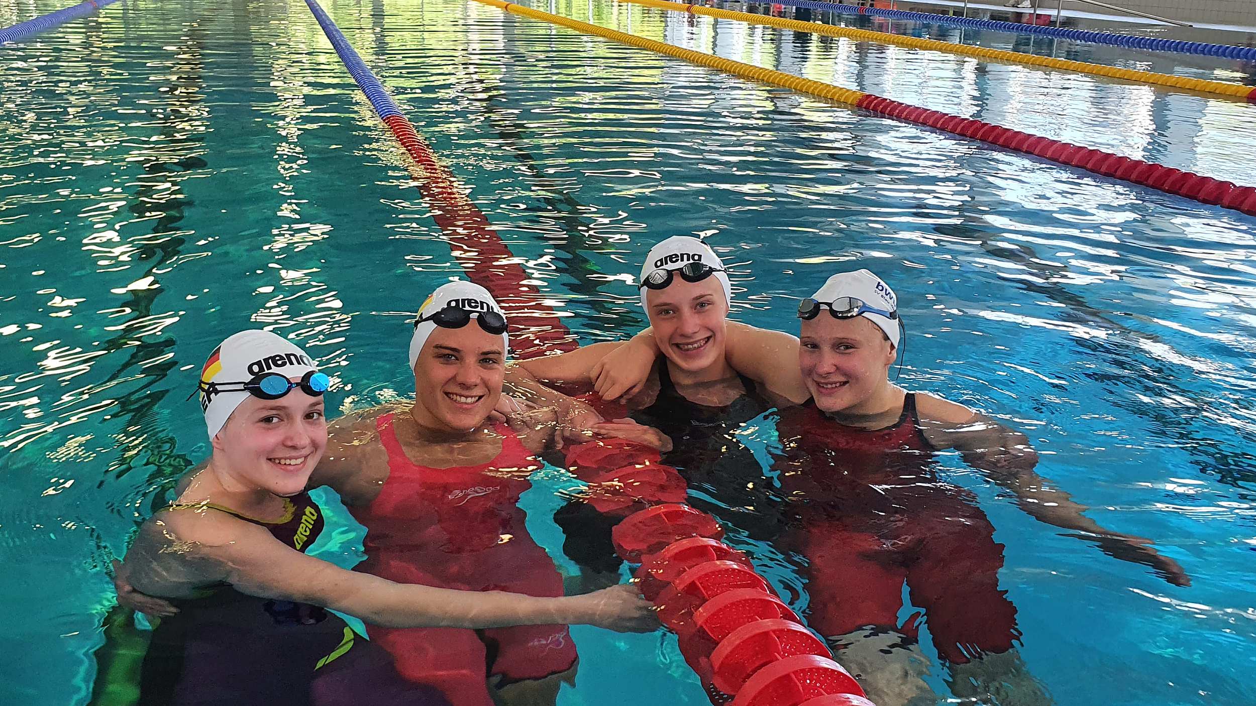 _bwbochum/medien/Schwimmen/Schwimmen_Fotos-2021/BO-Invitation-Race-Lilly-Maie-Anna-Nina_1.jpg