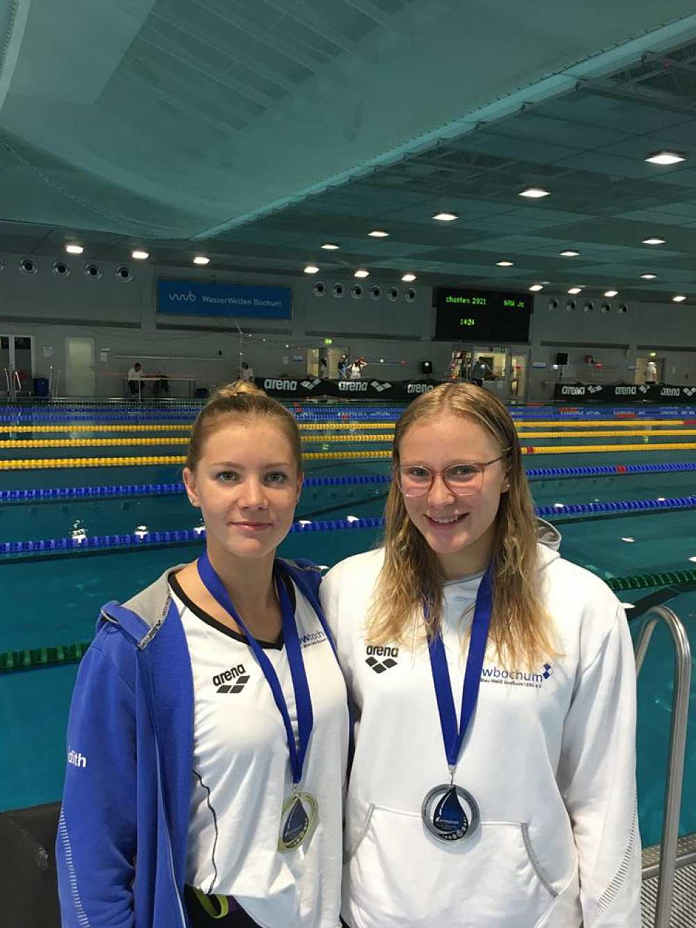 _bwbochum/medien/Schwimmen/Schwimmen_Fotos-2021/NRW21-Brinkmann-Bungert-Jahrgangsmeisterinnen.jpg