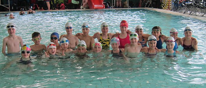 _bwbochum/medien/bilder_2018/2018_fotos_schwimmen/2018_05_10-Basiskader-WK-Team.jpg