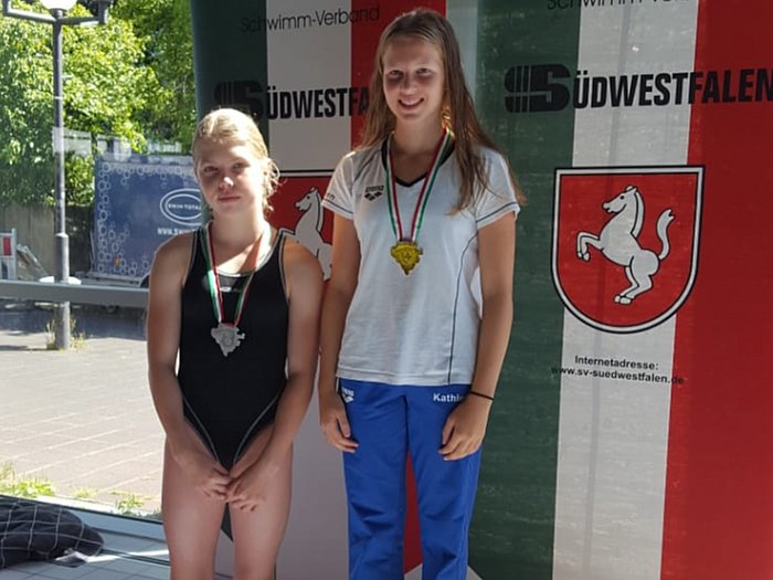 _bwbochum/medien/bilder_2018/2018_fotos_schwimmen/2018_06_30-SVSW-Meisterschaften-Kathleen-Machatik-200F-Titel.jpg