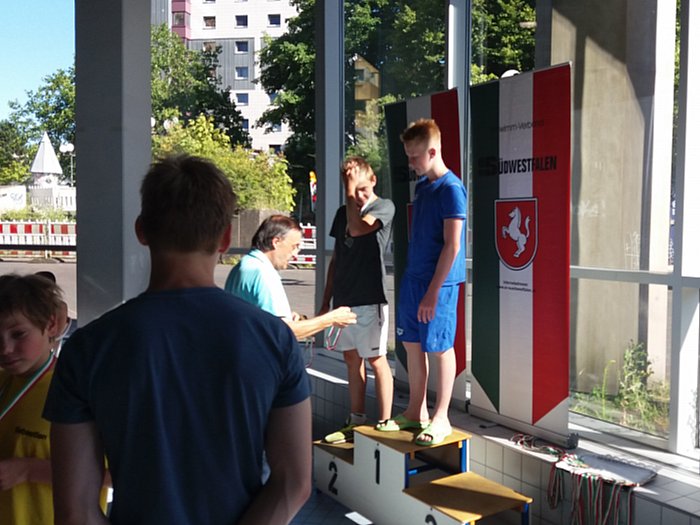 _bwbochum/medien/bilder_2018/2018_fotos_schwimmen/2018_06_30-SVSW-Meisterschaften-Neill-Mauss-200B-Titel.jpg